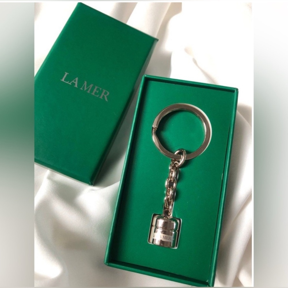 BNIB La MER Keychain